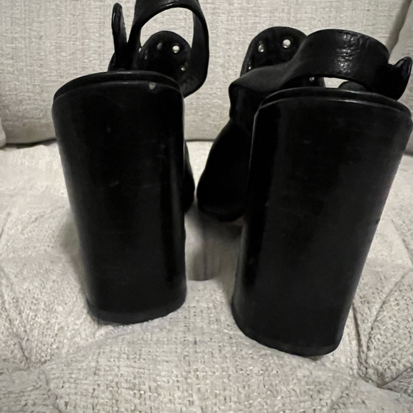 Black Stuart Weitzman Sandals - Picture 3 of 6